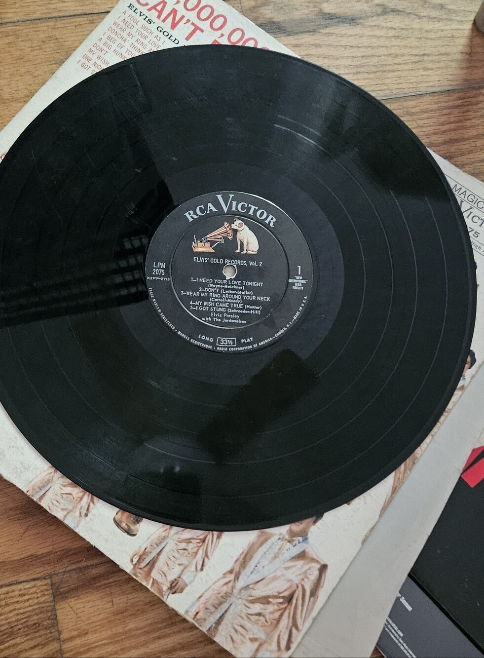 Elvis Presley Vinyl Record Collection - Picture 8 of 10